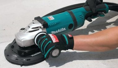 MAKITA GA7040S