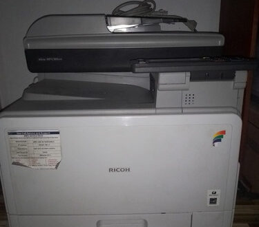 RICOH Fotocopiadora Multifuncional Color A4 Ricoh Mp C305