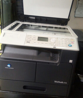 KONICA MINOLTA Multifuncional Konica Minolta Bizhub 215